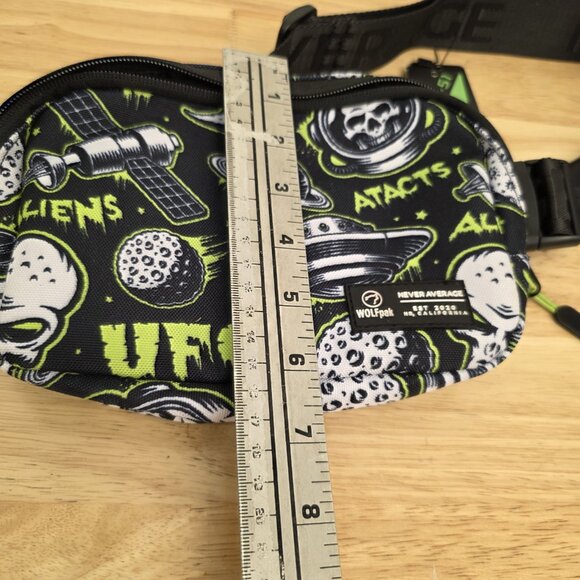 Wolf Pak Never Average Area 51 Fanny Pack Crossbody NWT - Picture 12 of 13